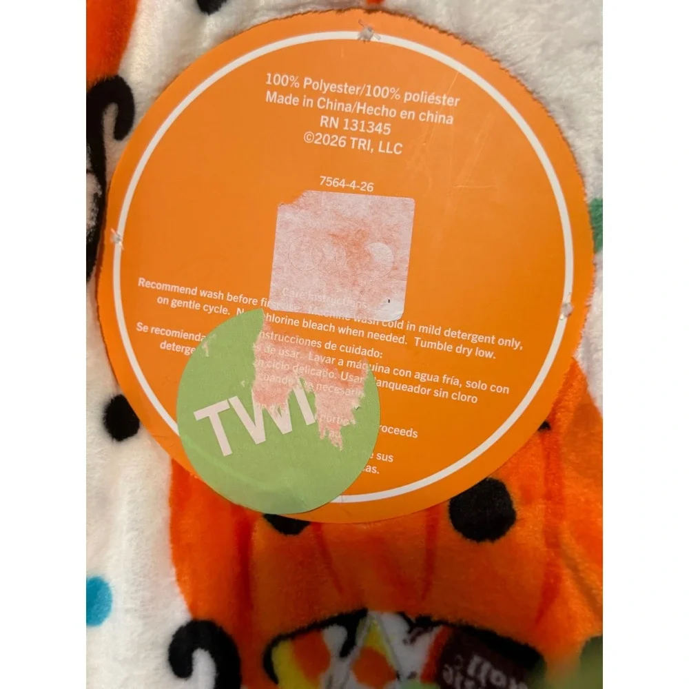 Tootsie Roll Halloween Oversized Plush Throw Blanket Pumpkin Candy 60x70